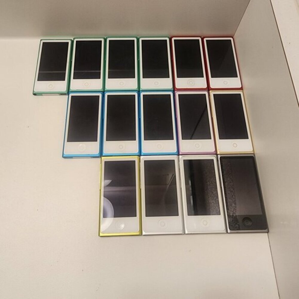 Apple iPod Nano 7th Generation 16GB Bluetooth MP3 Music Player 1 Year warranty